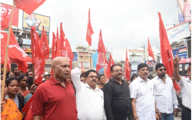 राष्ट्रव्यापी हड़ताल व चक्का जाम सफल, झारखंड में व्यापक असर